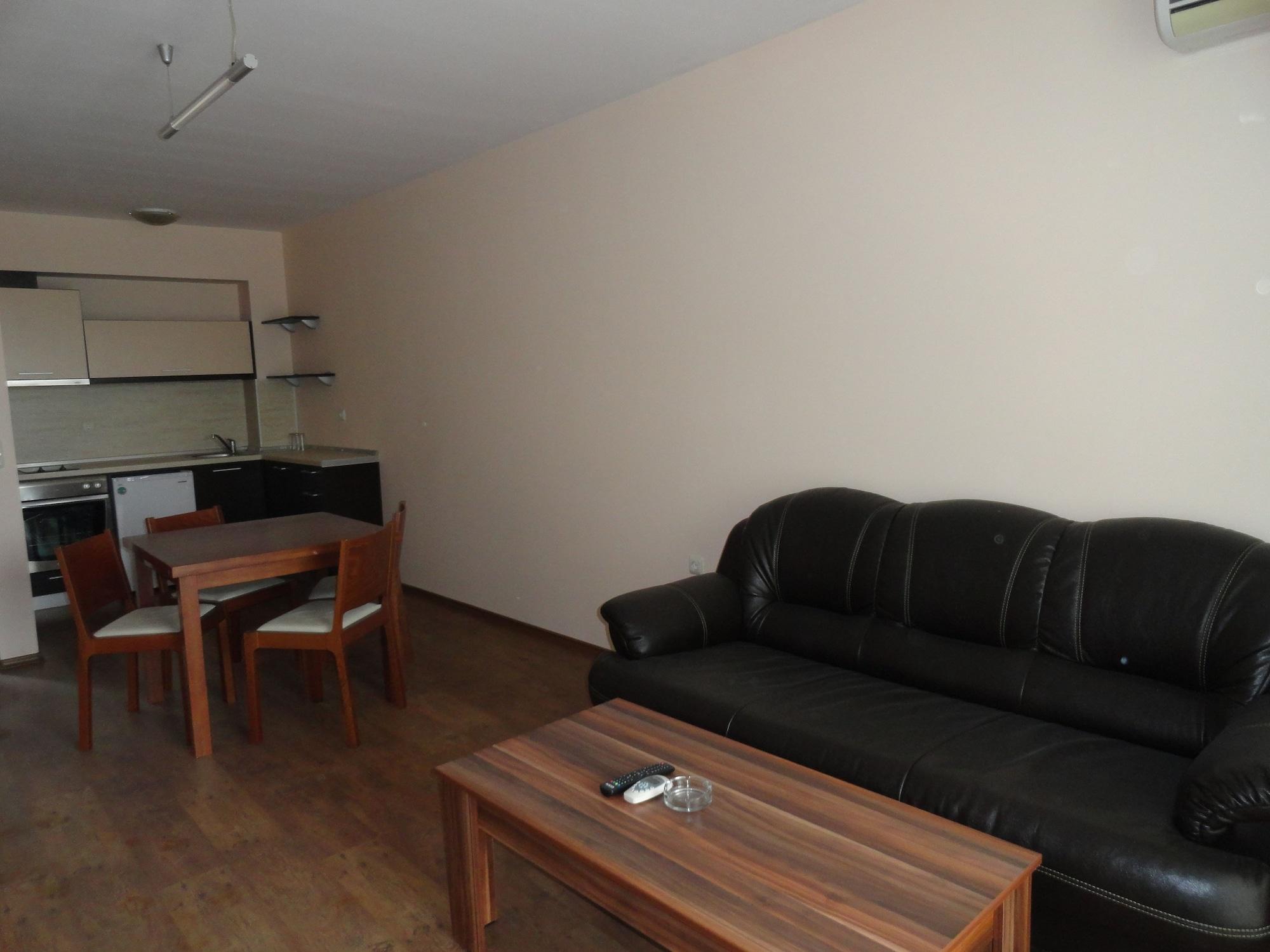 Cantilena Complex Pantai Sunny Luaran gambar