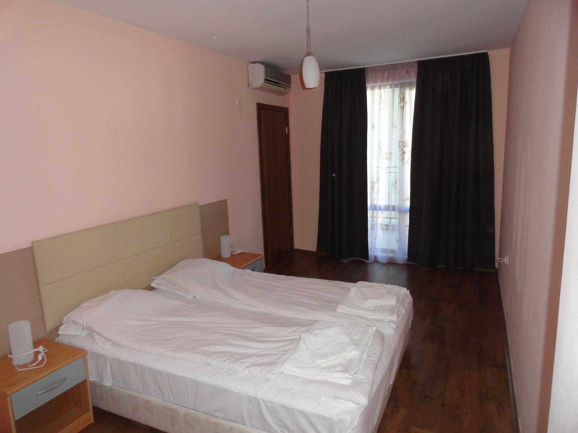 Cantilena Complex Pantai Sunny Luaran gambar