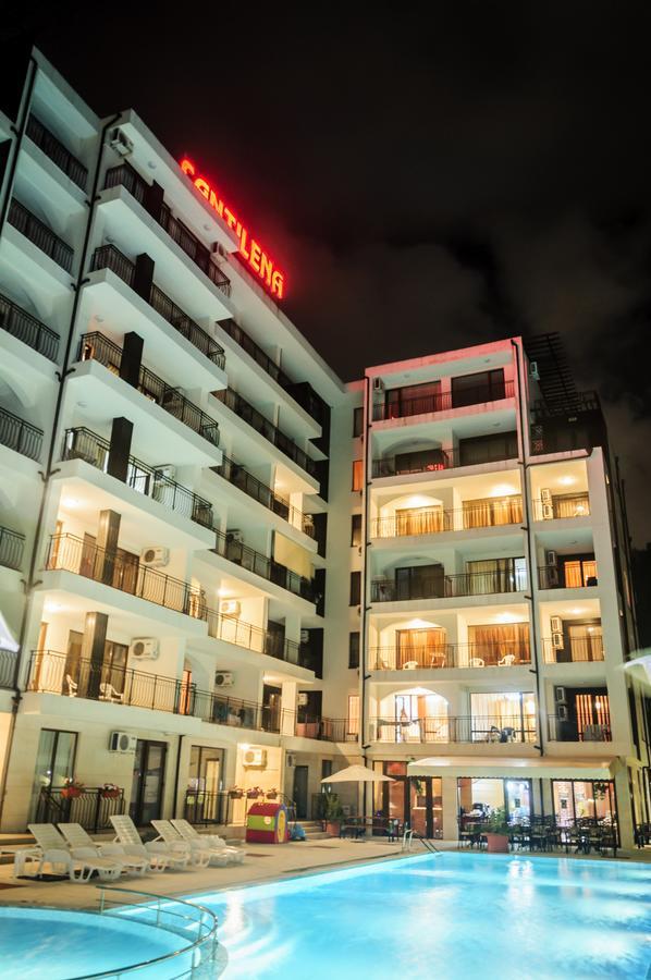 Cantilena Complex Pantai Sunny Luaran gambar