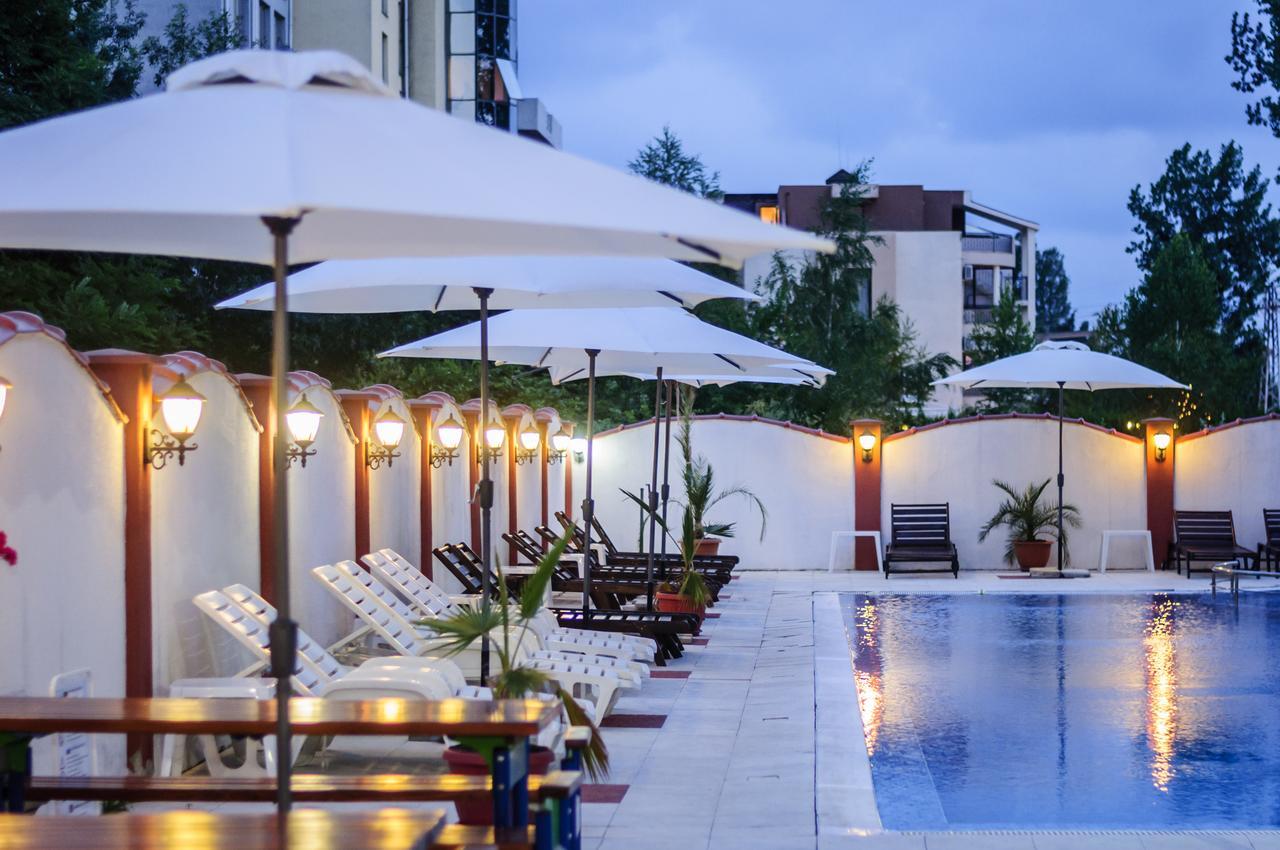 Cantilena Complex Pantai Sunny Luaran gambar