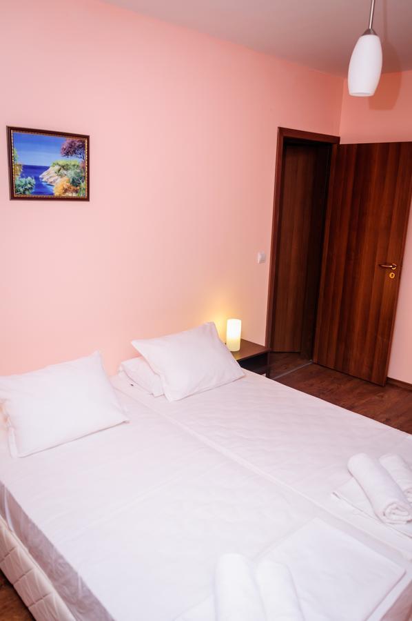 Cantilena Complex Pantai Sunny Luaran gambar