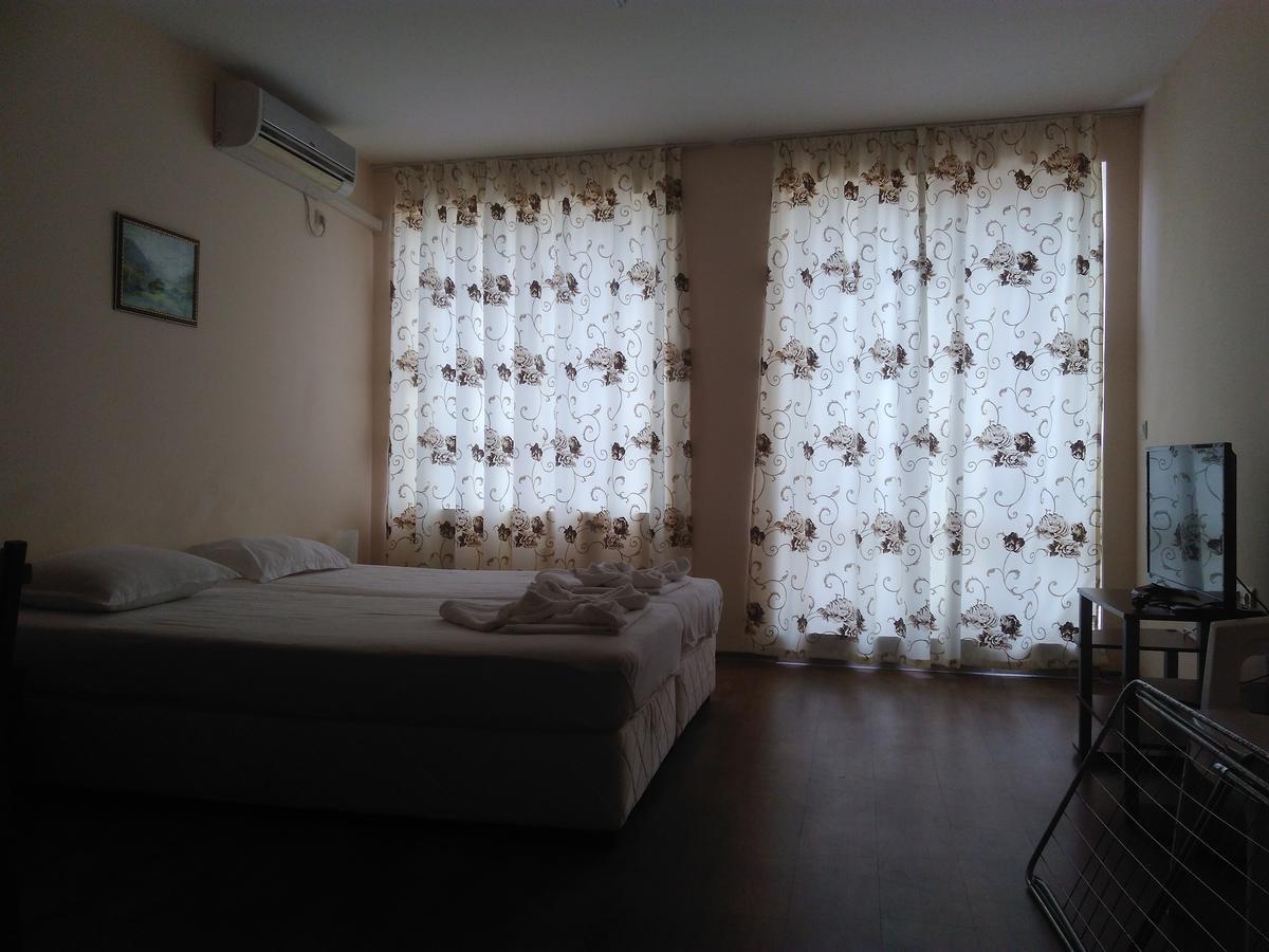 Cantilena Complex Pantai Sunny Luaran gambar